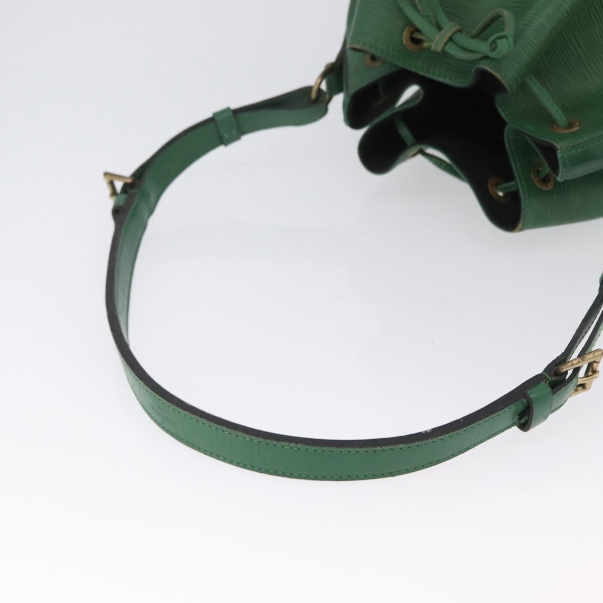 LOUIS VUITTON Epi Noe Shoulder Bag Green M44004 LV Auth LNZ152