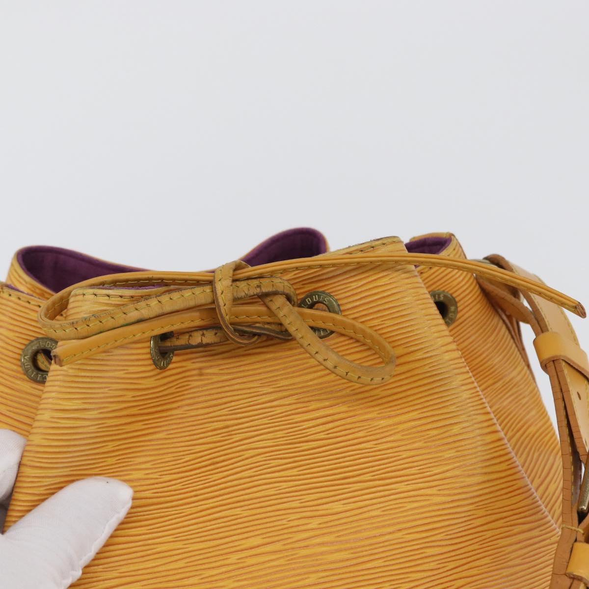 LOUIS VUITTON Epi Petit Noe Shoulder Bag Yellow M44109 LV Auth LNZ242