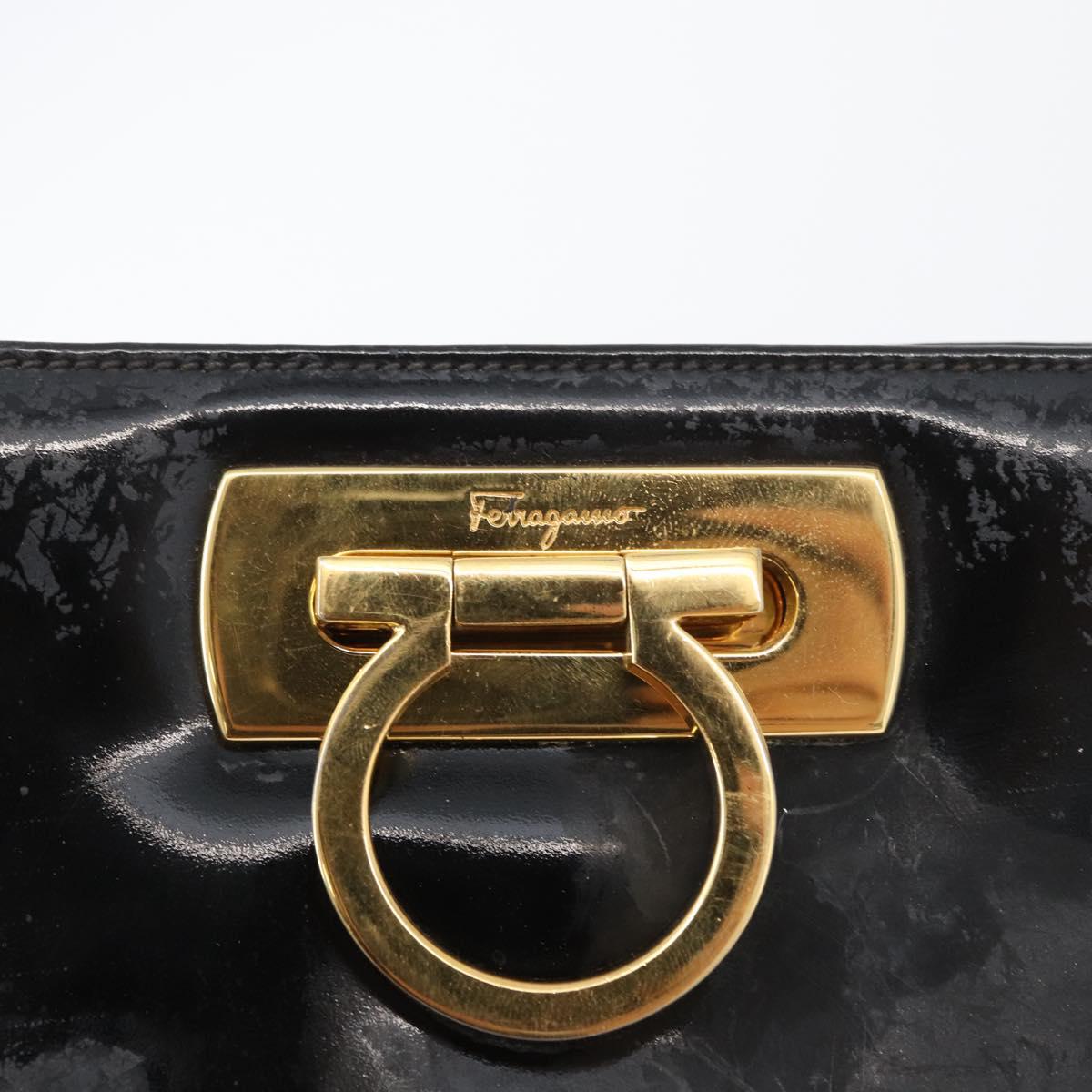 Salvatore Ferragamo Gancini Chain Bag Patent leather Black Gold Auth LNZ268