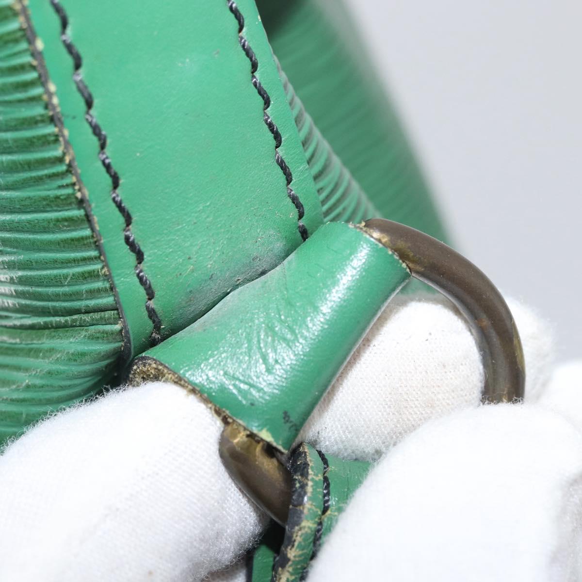 LOUIS VUITTON Epi Noe Shoulder Bag Green M44004 LV Auth LNZ274