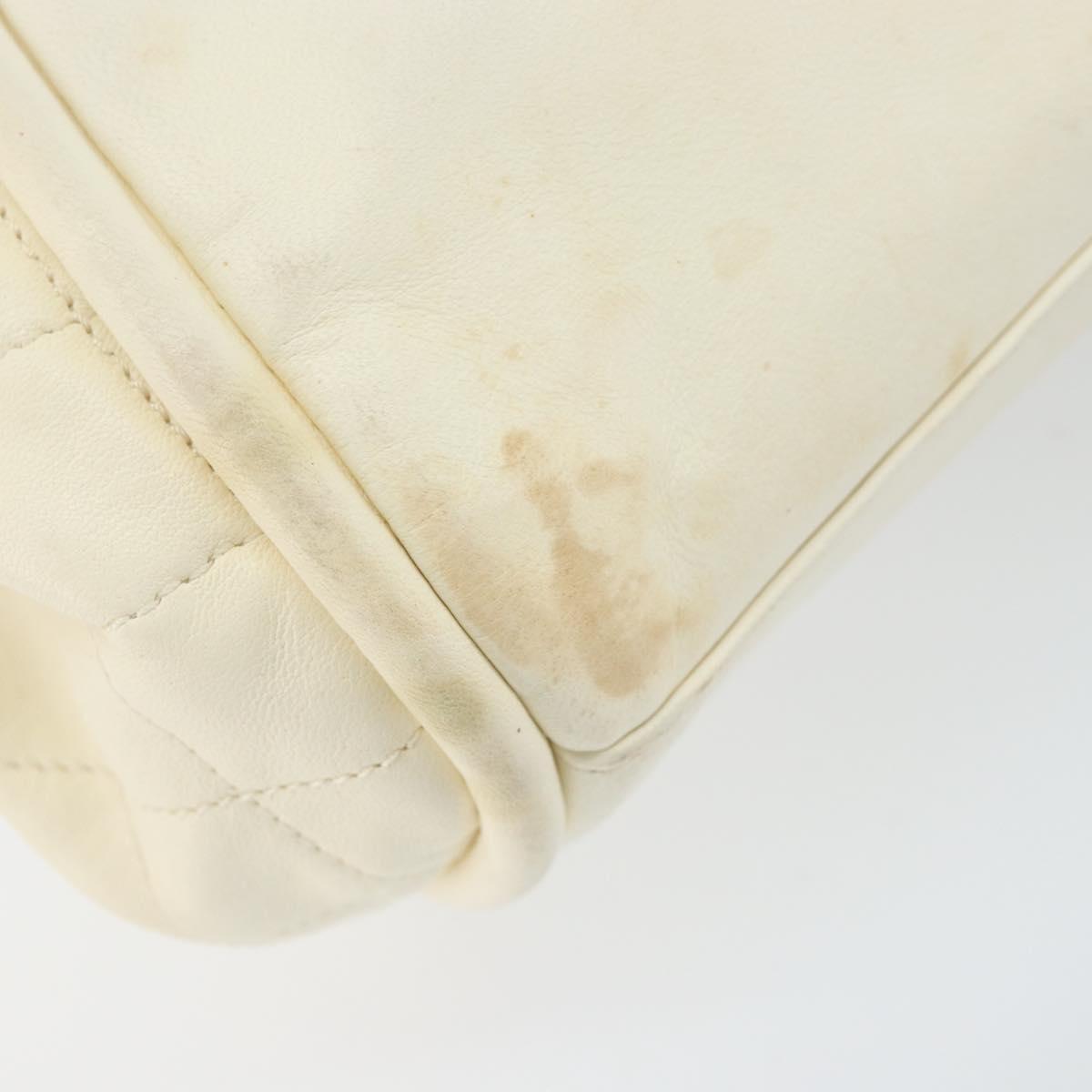 CHANEL Matelasse Chain Shoulder Bag Lamb Skin White Silver CC Auth LNZ357A