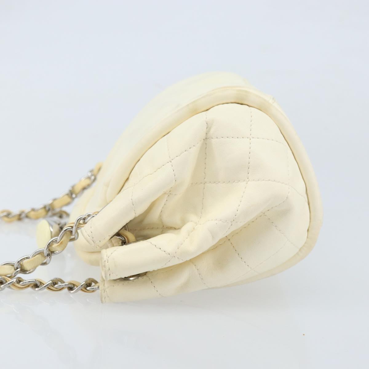 CHANEL Matelasse Chain Shoulder Bag Lamb Skin White Silver CC Auth LNZ357A