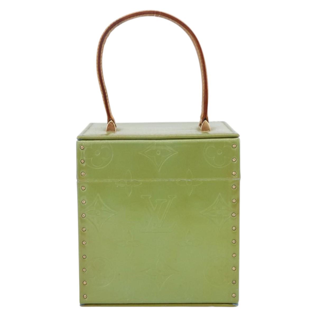 LOUIS VUITTON Vernis Bleecker Cosmetic Pouch Baby Blue M91003 Auth LNZ403