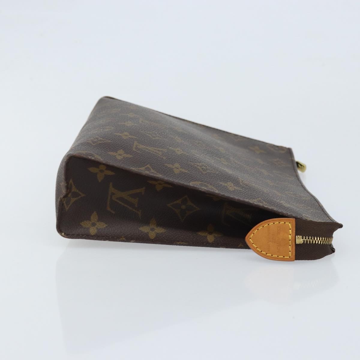LOUIS VUITTON Monogram Poche Toilette 26 Pouch M47542 LV Auth LNZ557