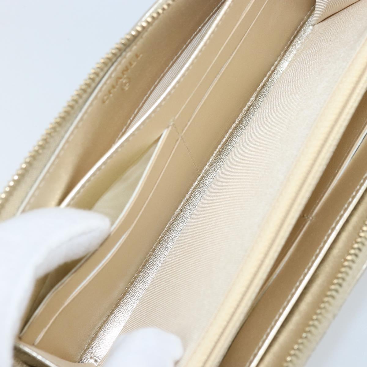 CHANEL Matelasse Long Wallet Lamb Skin Gold Tone CC Auth LNZ571V