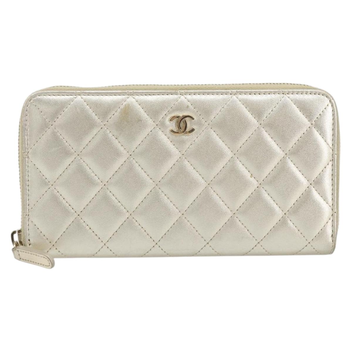 CHANEL Matelasse Long Wallet Lamb Skin Gold Tone CC Auth LNZ571V