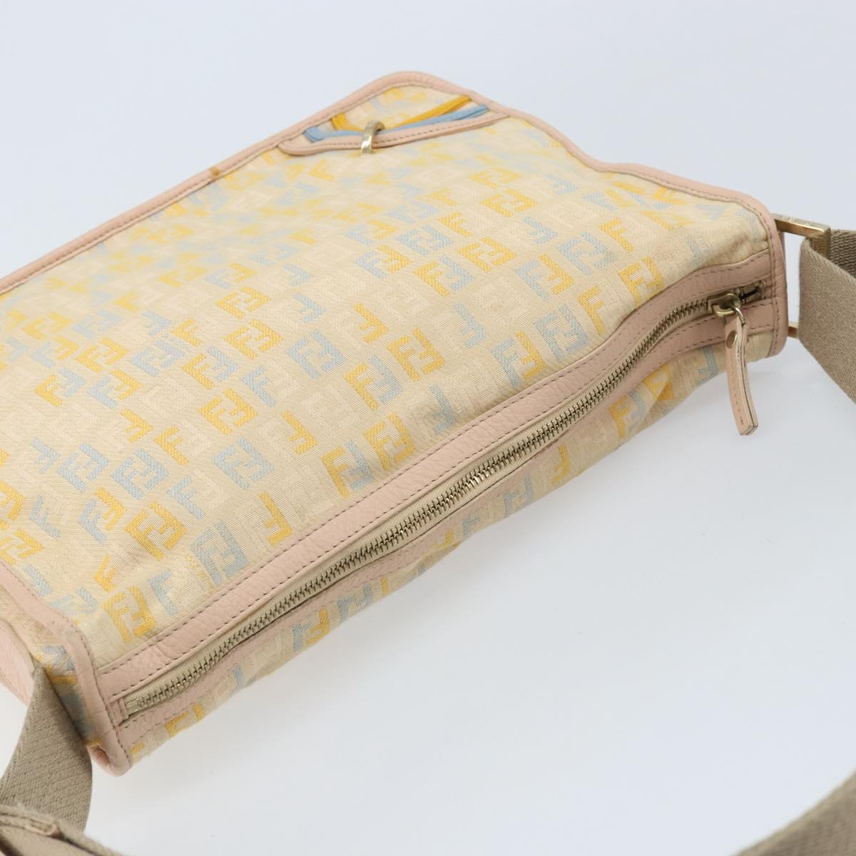 FENDI Zucchino Canvas Shoulder Bag Beige Gold Auth LNZ697