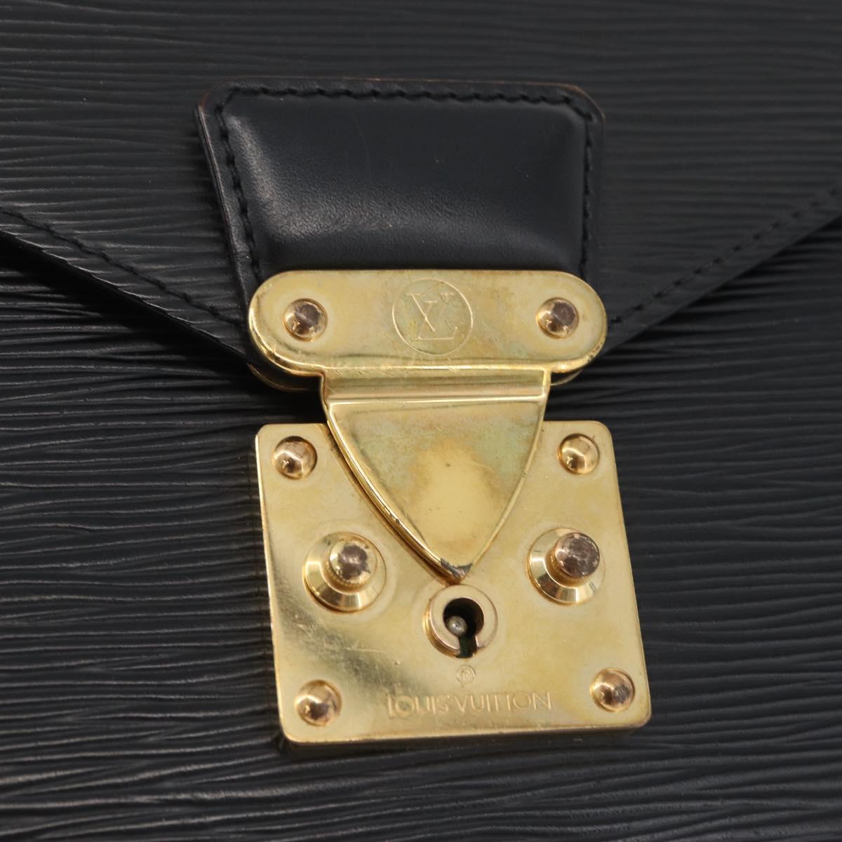 LOUIS VUITTON Epi Serie Dragonne Clutch Bag Black Noir M52612 LV Auth LNZ734