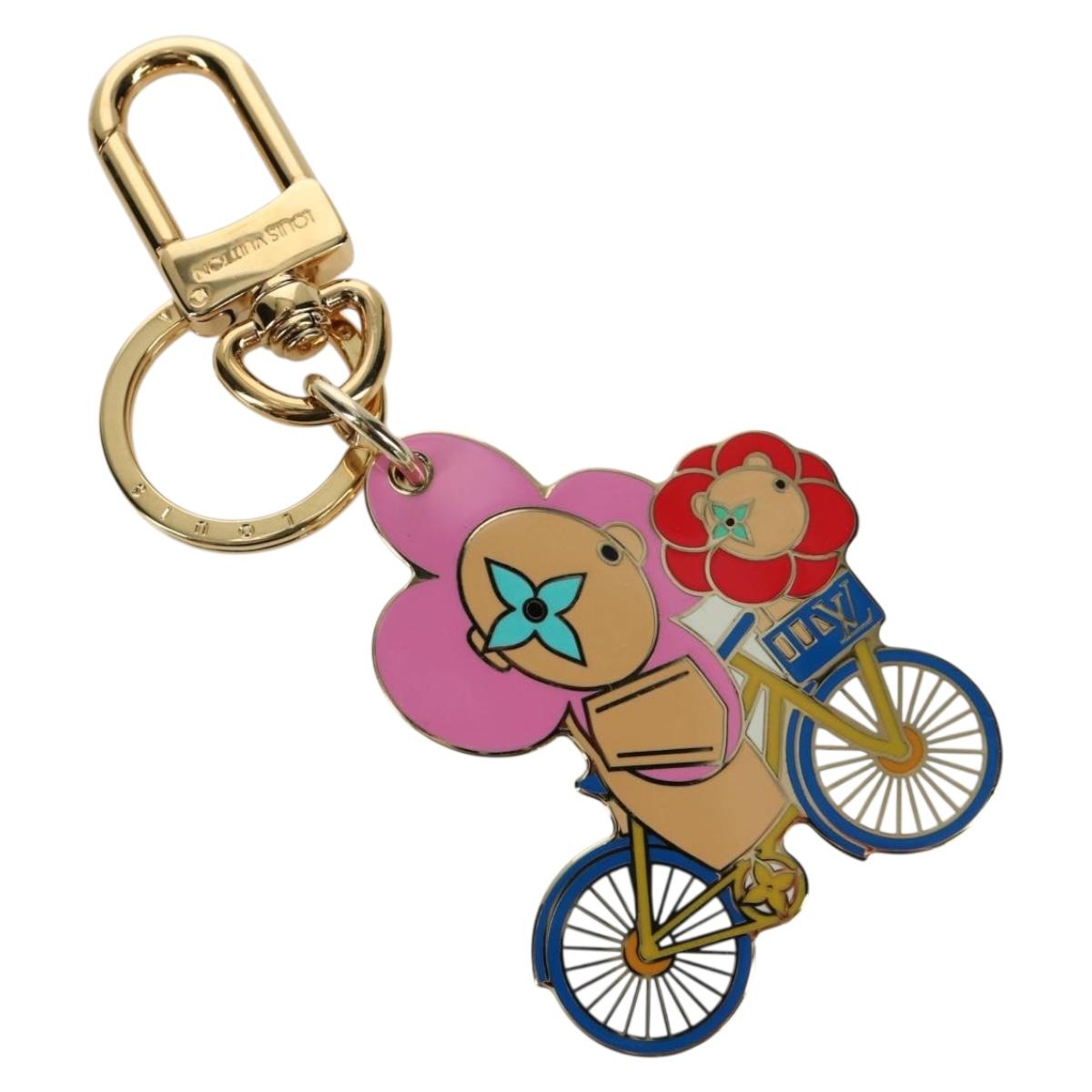 LOUIS VUITTON Porte Cres Vivienne Vero Charm metal Gold Tone M00871 Auth LNZ862M
