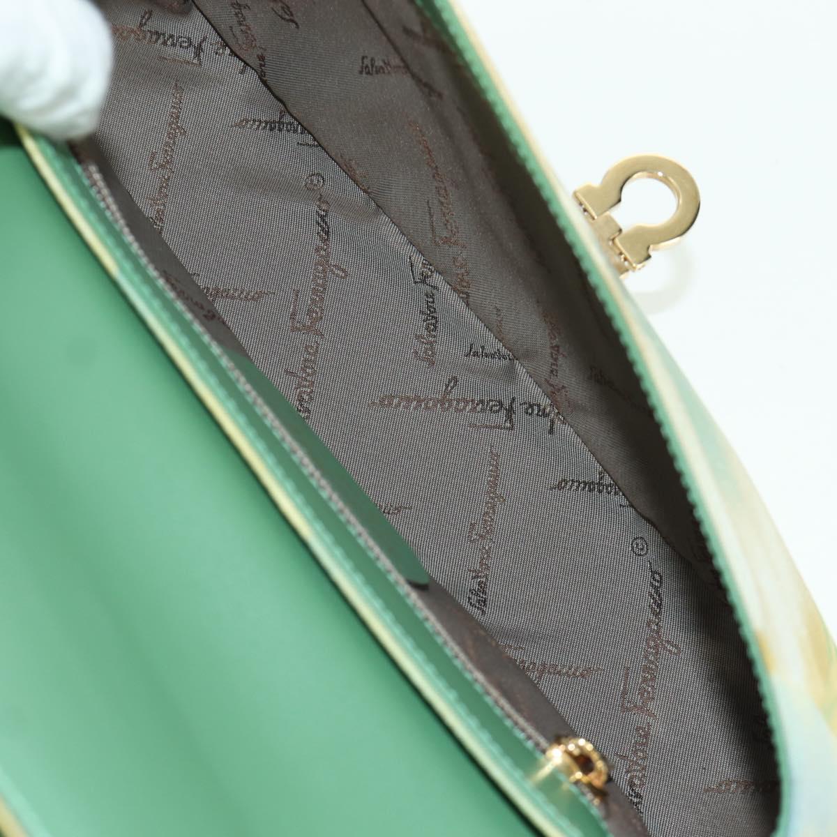 Salvatore Ferragamo Gancini Shoulder Bag Leather Green Gold Auth LNZ984A