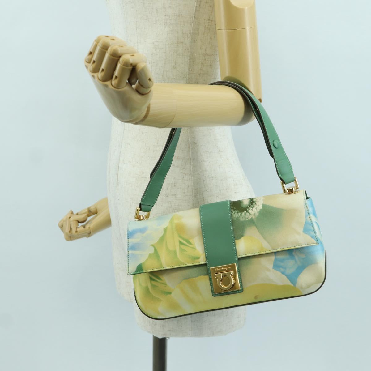 Salvatore Ferragamo Gancini Shoulder Bag Leather Green Gold Auth LNZ984A