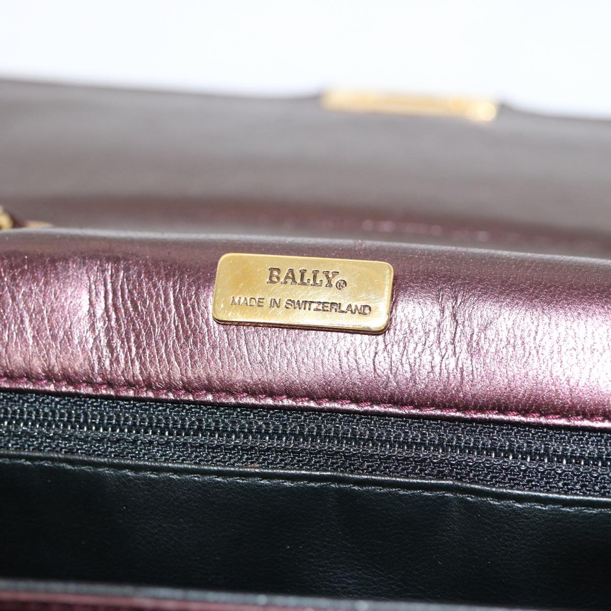 BALLY Quilted Shoulder Bag Leather Purple Auth mr084