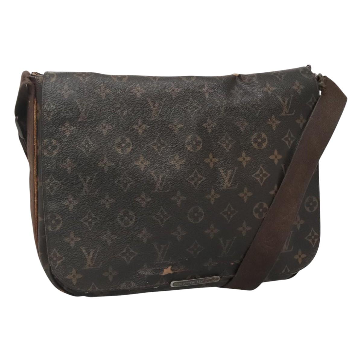 LOUIS VUITTON Monogram Messenger MM Beaubourg Shoulder Bag M97038 LV Auth mr1109