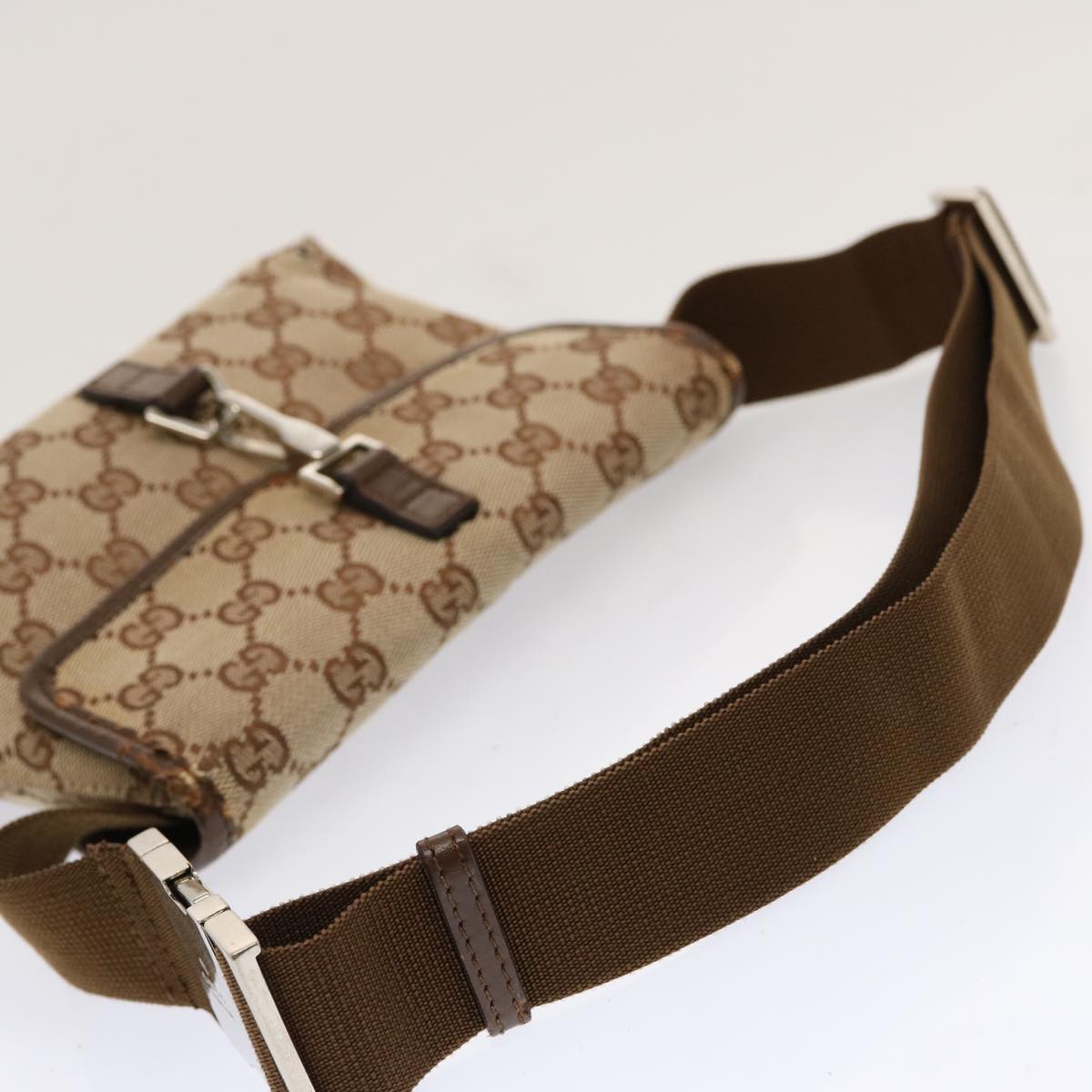 GUCCI GG Canvas Waist bag Beige 92543 Auth mr132