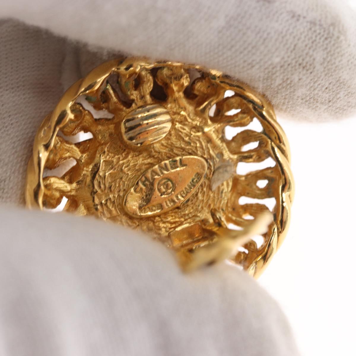 CHANEL Pearl Earring metal Gold CC Auth mr1579