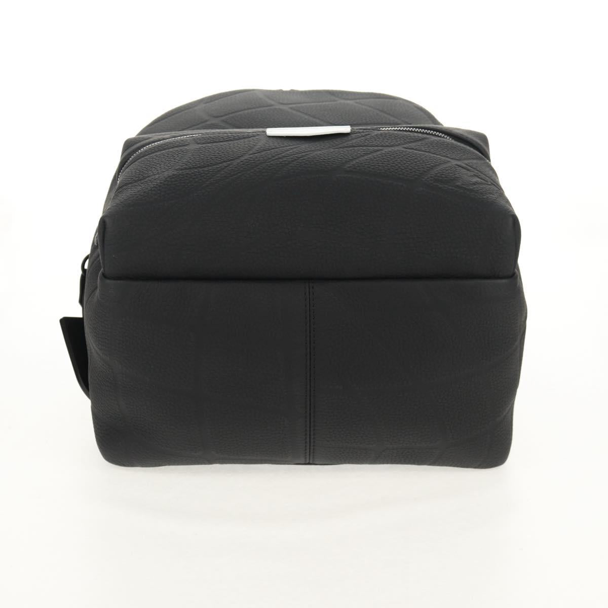 LOUIS VUITTON Discovery FIFA 2022 World Cup Leather M21391 Auth mr1602M