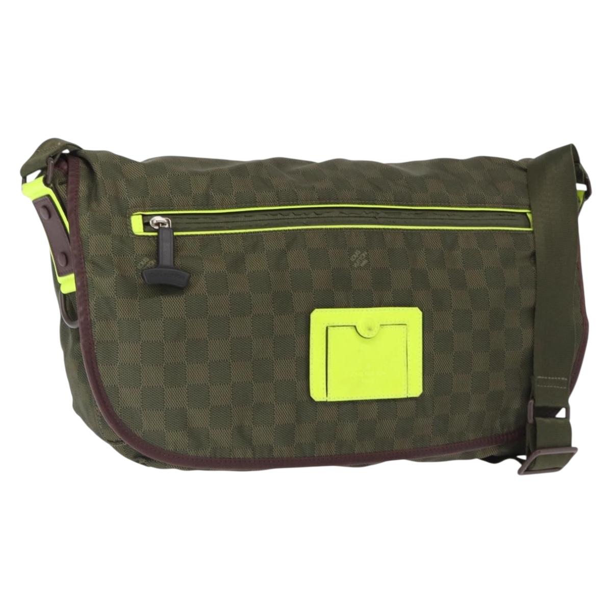 LOUIS VUITTON Damier Challenge Nylon Messenger bag Bag Khaki N41239 Auth mr1791