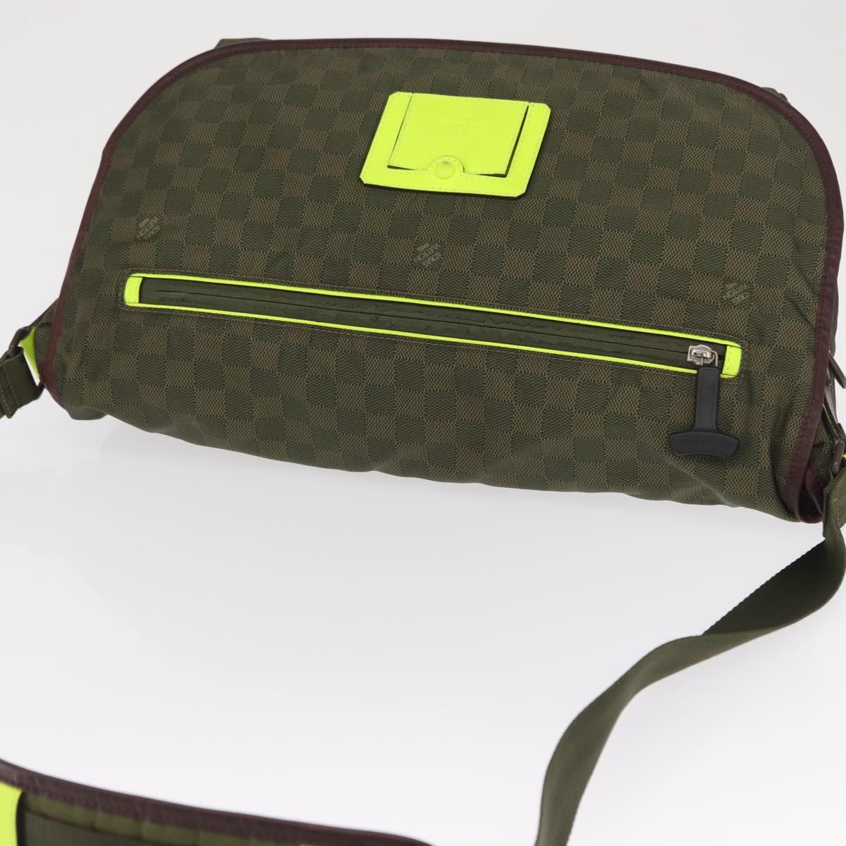 LOUIS VUITTON Damier Challenge Nylon Messenger bag Bag Khaki N41239 Auth mr1791