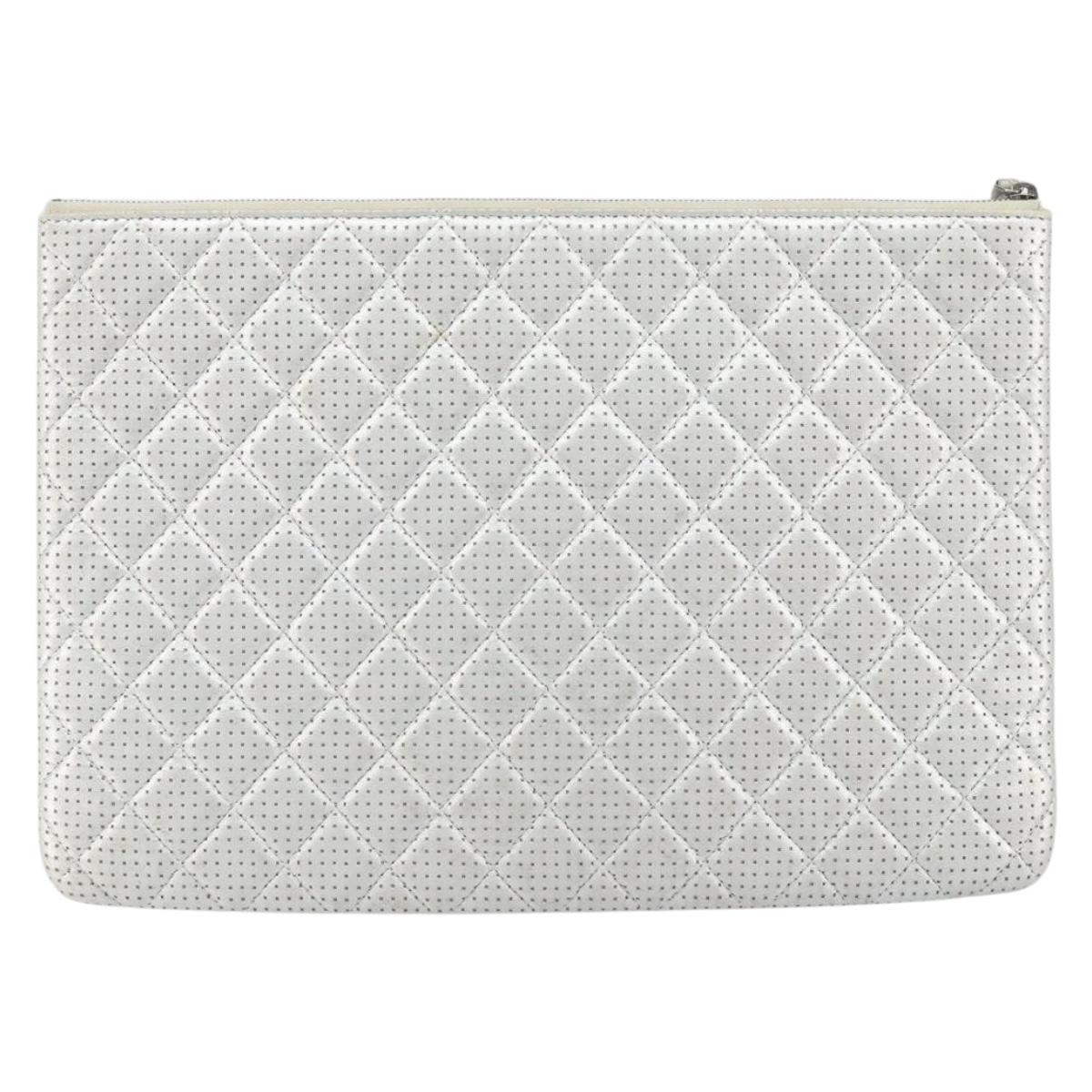 CHANEL Matelasse Punching Clutch Bag Leather Silver CC Auth mr1986