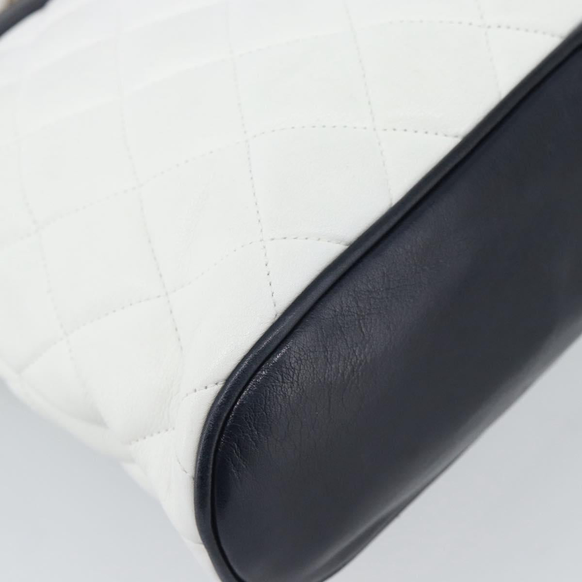 CHANEL Matelasse Chain Shoulder Bag Leather White Gold CC Auth mr2545V