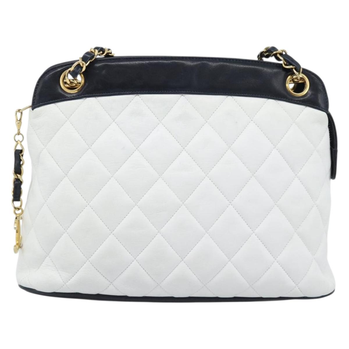 CHANEL Matelasse Chain Shoulder Bag Leather White Gold CC Auth mr2545V