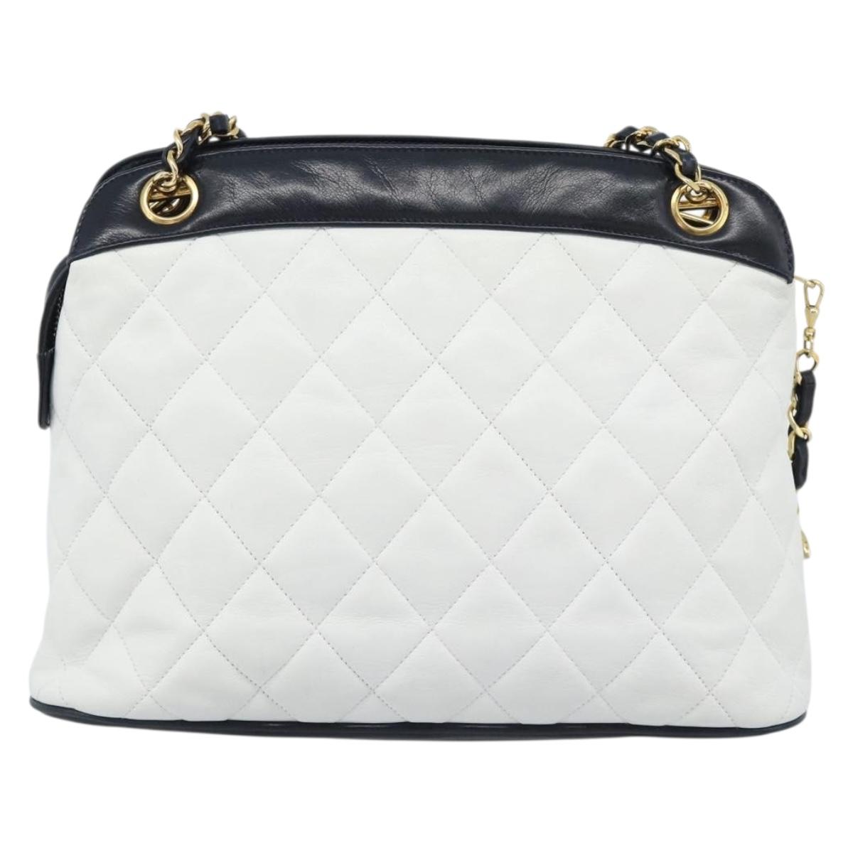 CHANEL Matelasse Chain Shoulder Bag Leather White Gold CC Auth mr2545V
