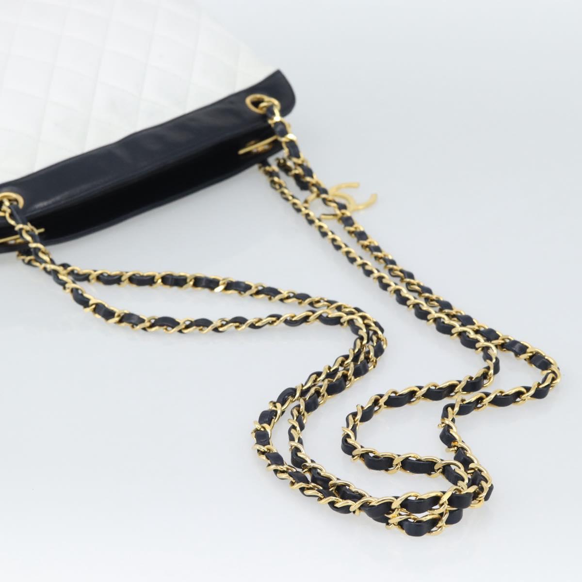 CHANEL Matelasse Chain Shoulder Bag Leather White Gold CC Auth mr2545V