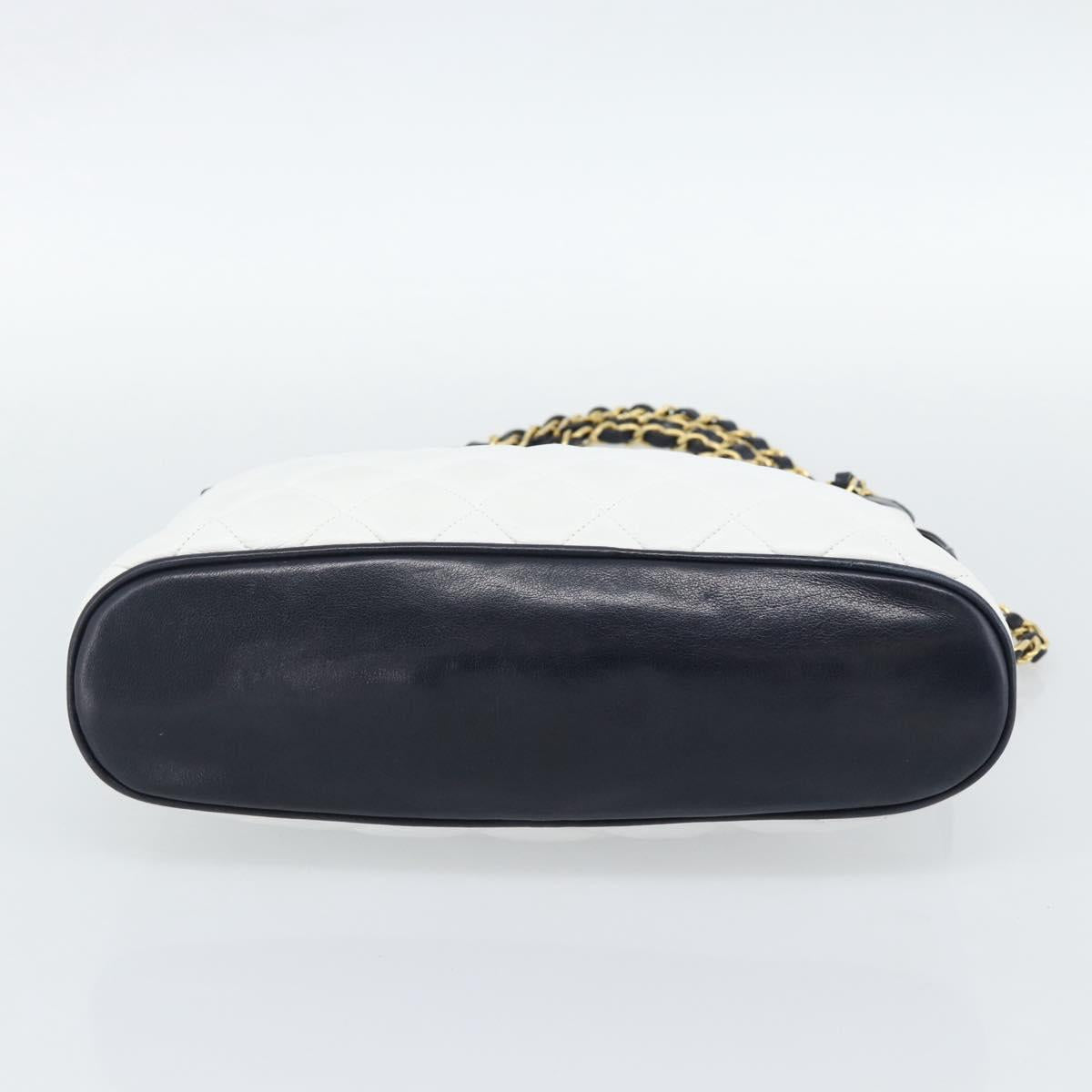 CHANEL Matelasse Chain Shoulder Bag Leather White Gold CC Auth mr2545V