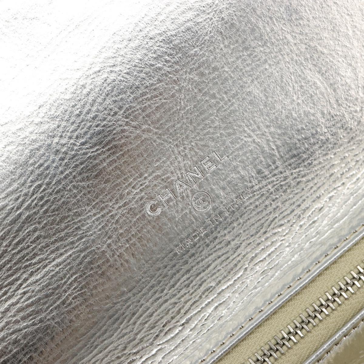 CHANEL Matelasse Clutch Bag Leather Silver CC Auth mr2573V