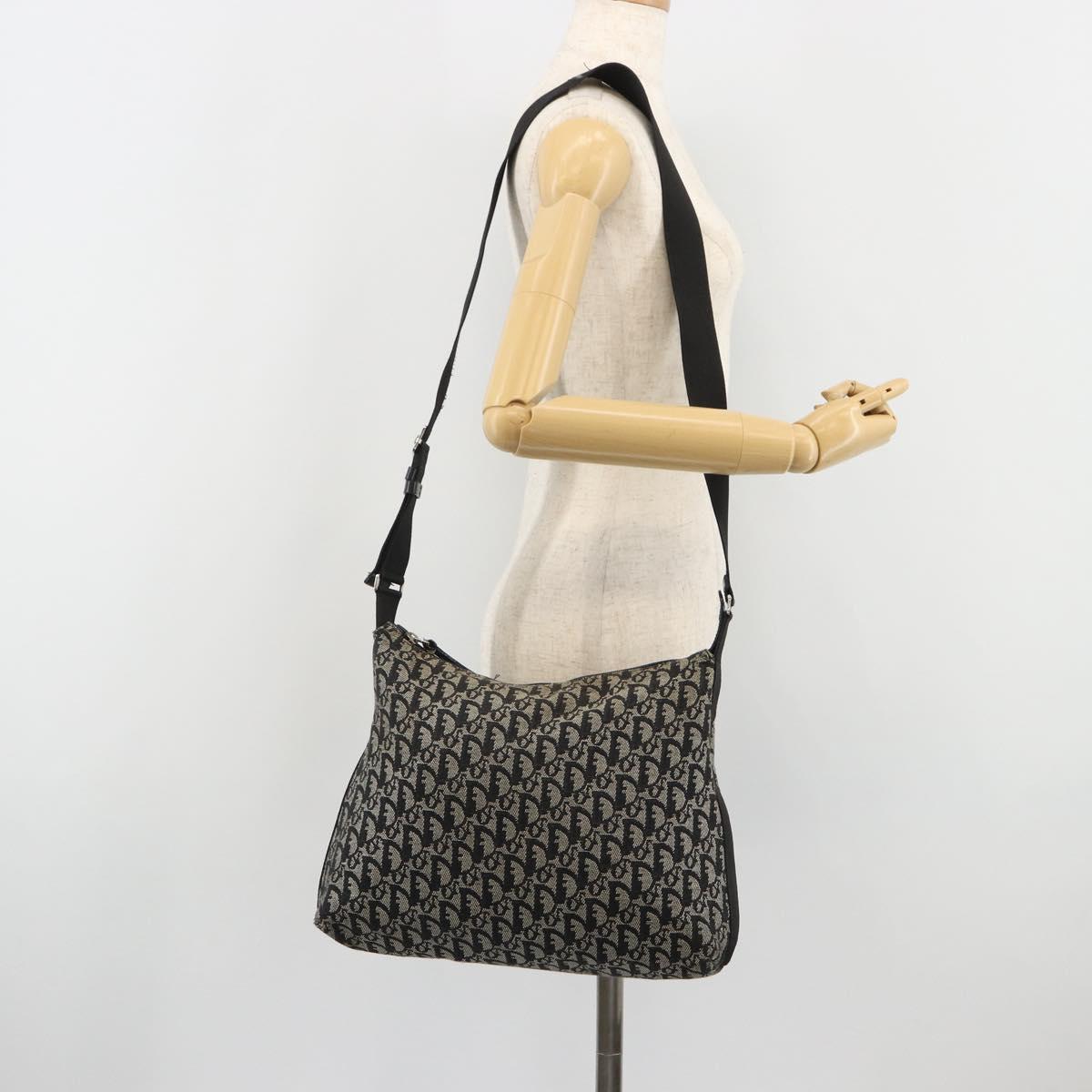 Christian Dior Trotter Canvas Shoulder Bag Navy Silver Auth mr2575A