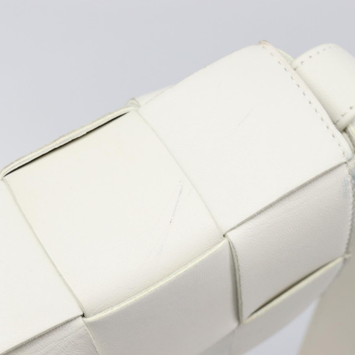 BOTTEGA VENETA MAXI INTRECCIATO Cassette Bag Leather White Silver Auth mr2874V