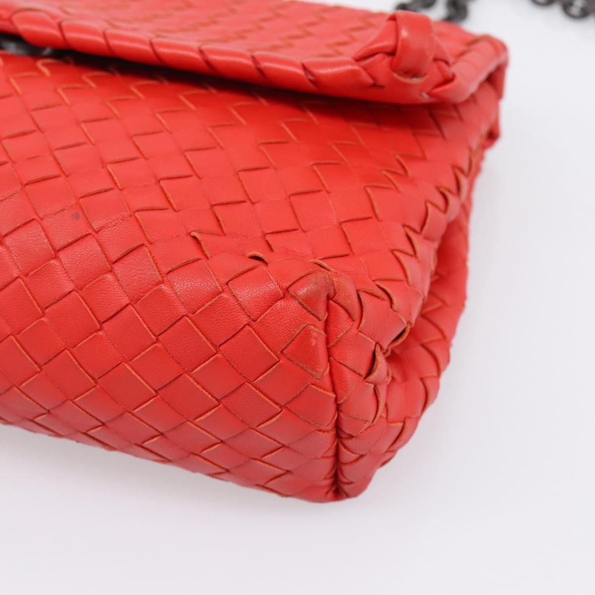 Bottega Veneta INTRECCIATO Chain Shoulder Bag Leather Red Auth mr2950A
