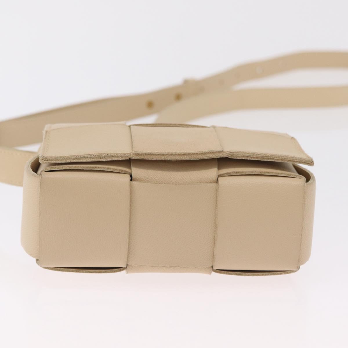 BOTTEGA VENETA MAXI INTRECCIATO Candy Cassette Bag Leather Beige Auth mr2981A