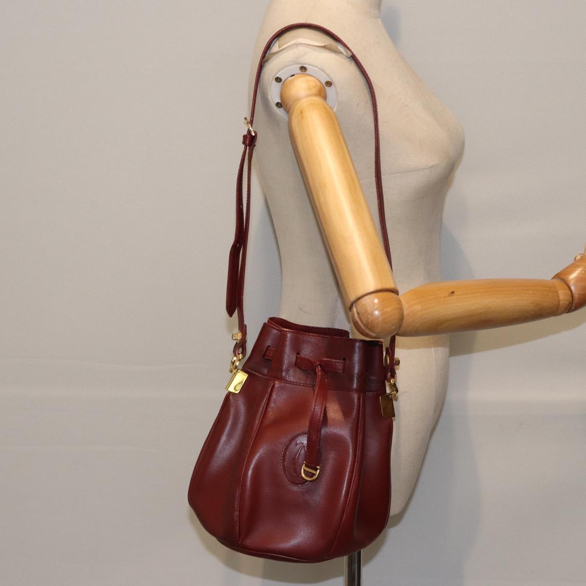 CARTIER Shoulder Bag Leather Bordeaux Gold Auth mr443