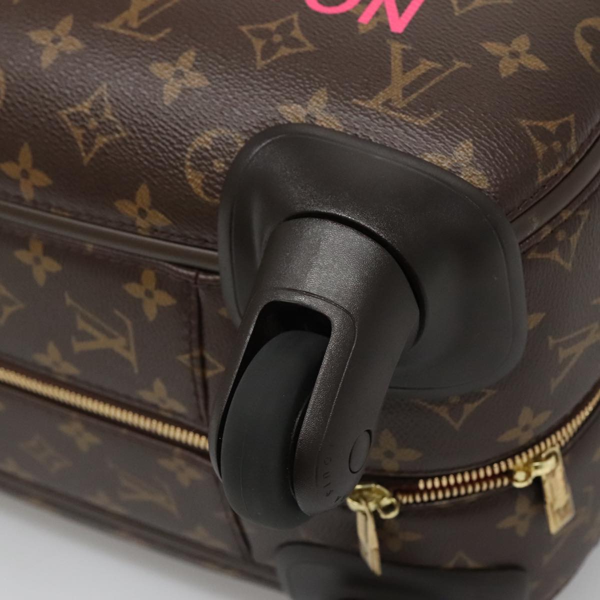 LOUIS VUITTON Monogram V Line Zephyr 55 suitcase Pink LV Auth MY086