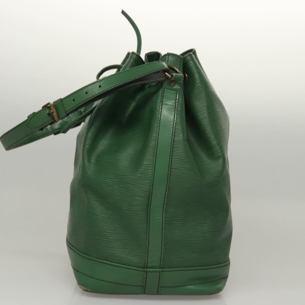 LOUIS VUITTON Epi Noe Shoulder Bag Green M44004 LV Auth MY449