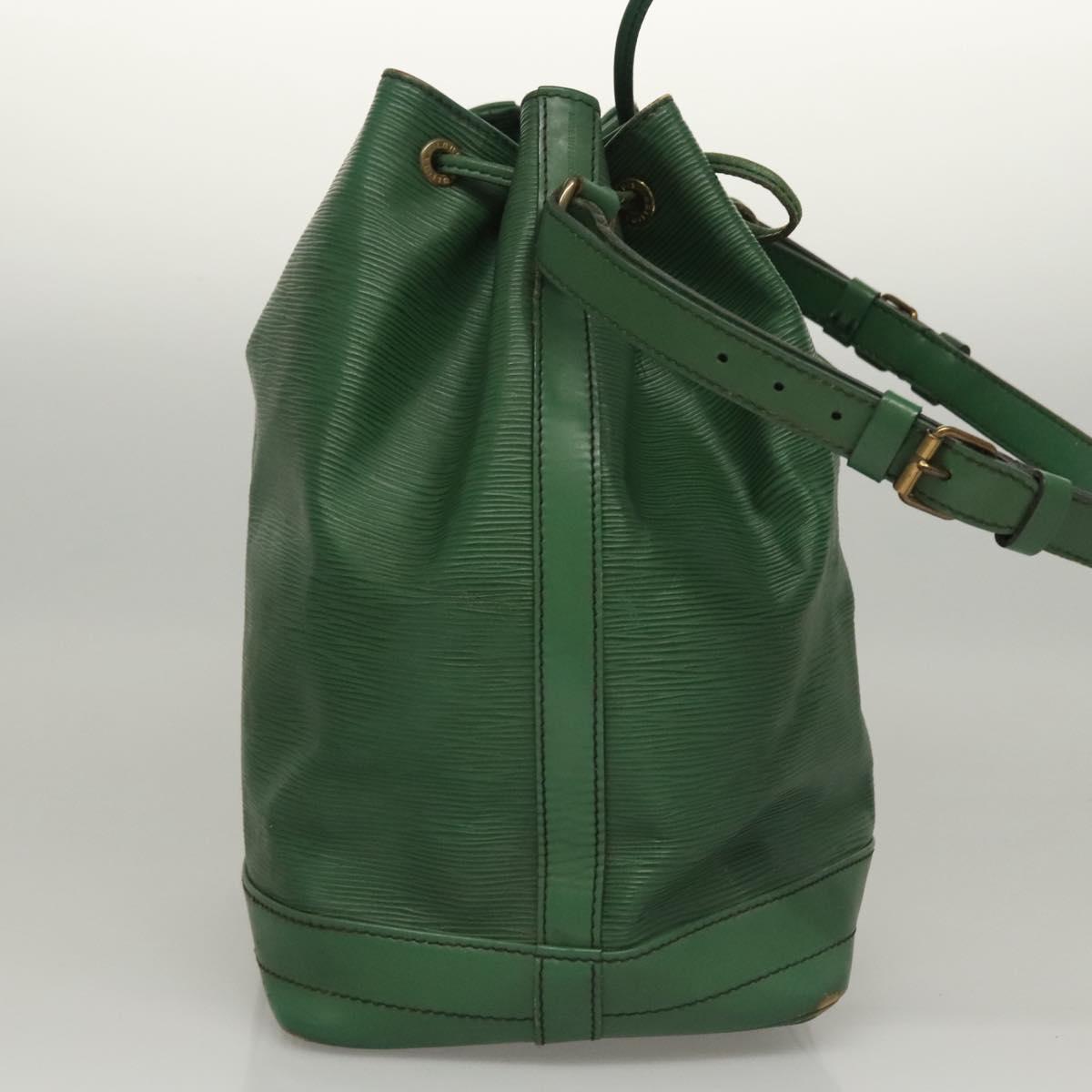 LOUIS VUITTON Epi Noe Shoulder Bag Green M44004 LV Auth MY449