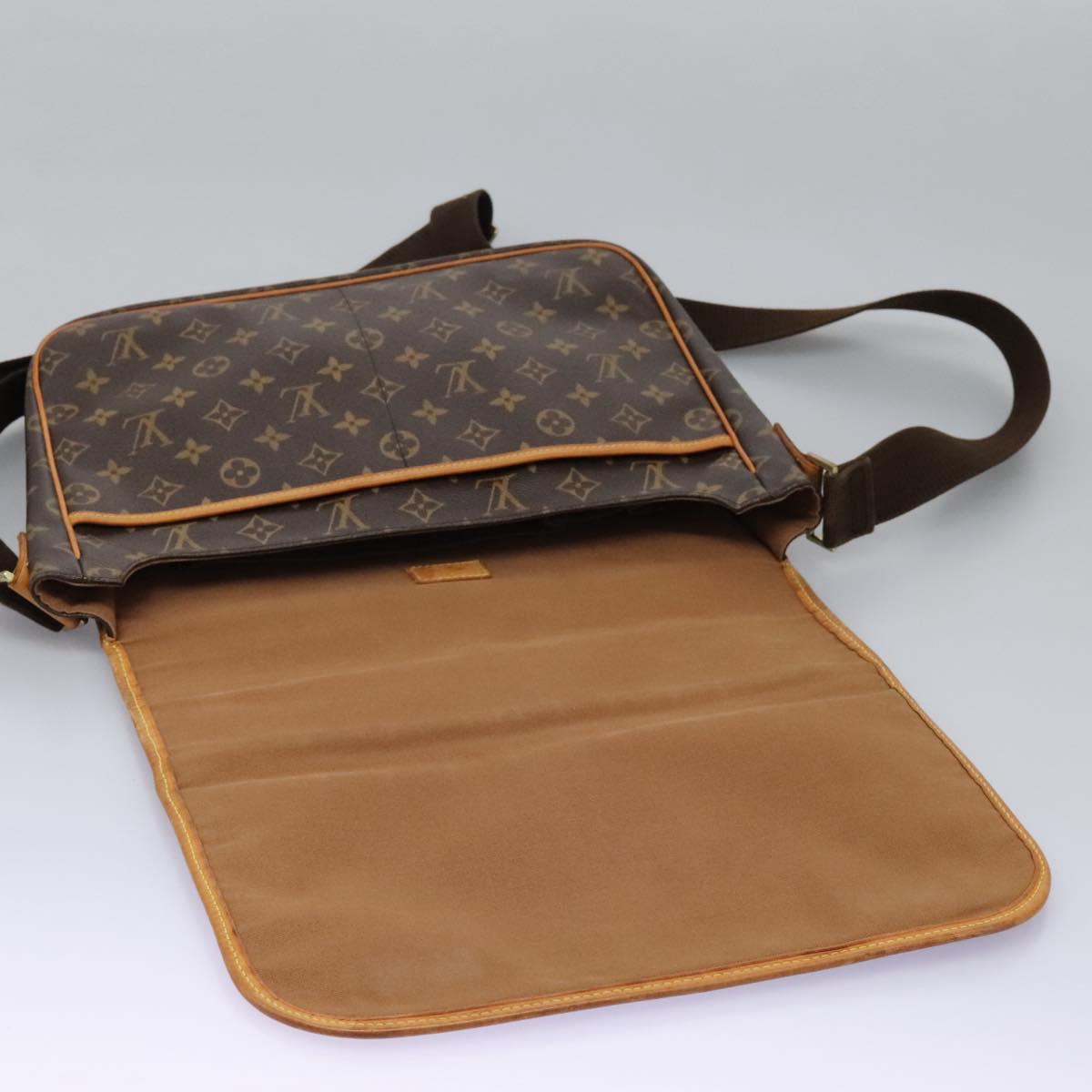 LOUIS VUITTON Monogram Messenger BosphoreGM Shoulder Bag M40105 LV Auth nb182