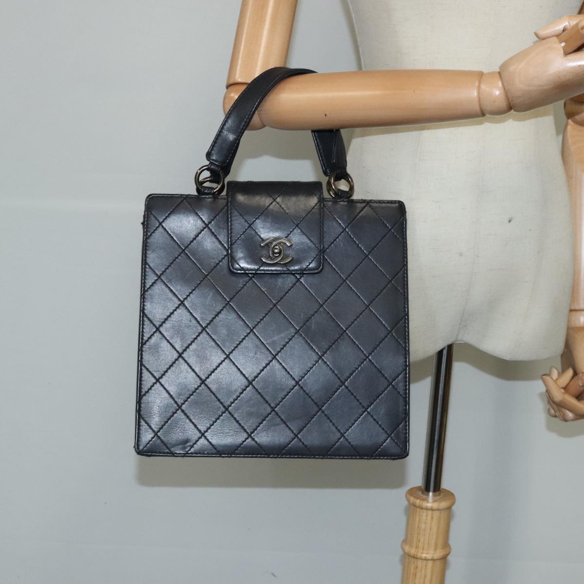 CHANEL Hand Bag Lamb Skin Black CC Auth PP003