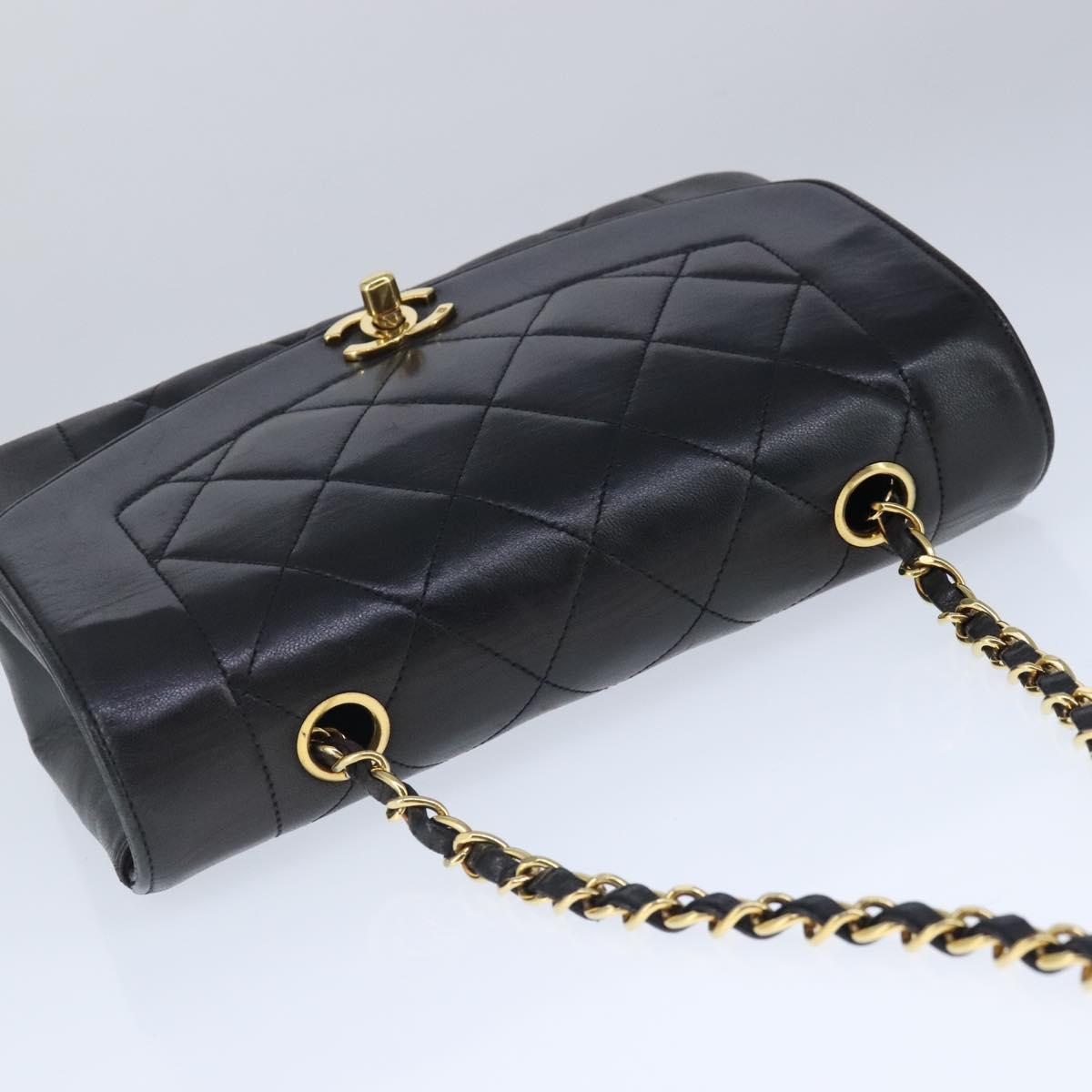 CHANEL Diana 22 Chain Shoulder Bag Lamb Skin Black Gold CC Auth PP029V