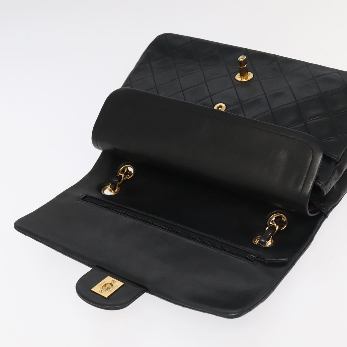 CHANEL Chain Matelasse 25 Shoulder Bag Lamb Skin Black Gold CC Auth PP032AV