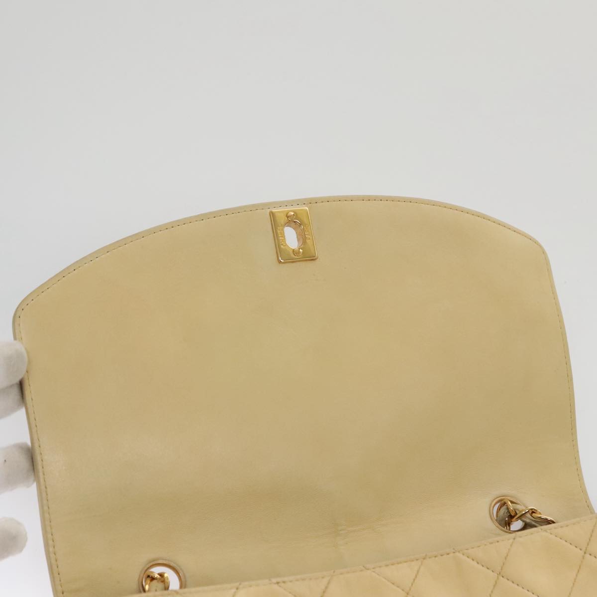 CHANEL Diana 25 Chain Shoulder Bag Lamb Skin Beige Gold CC Auth PP039