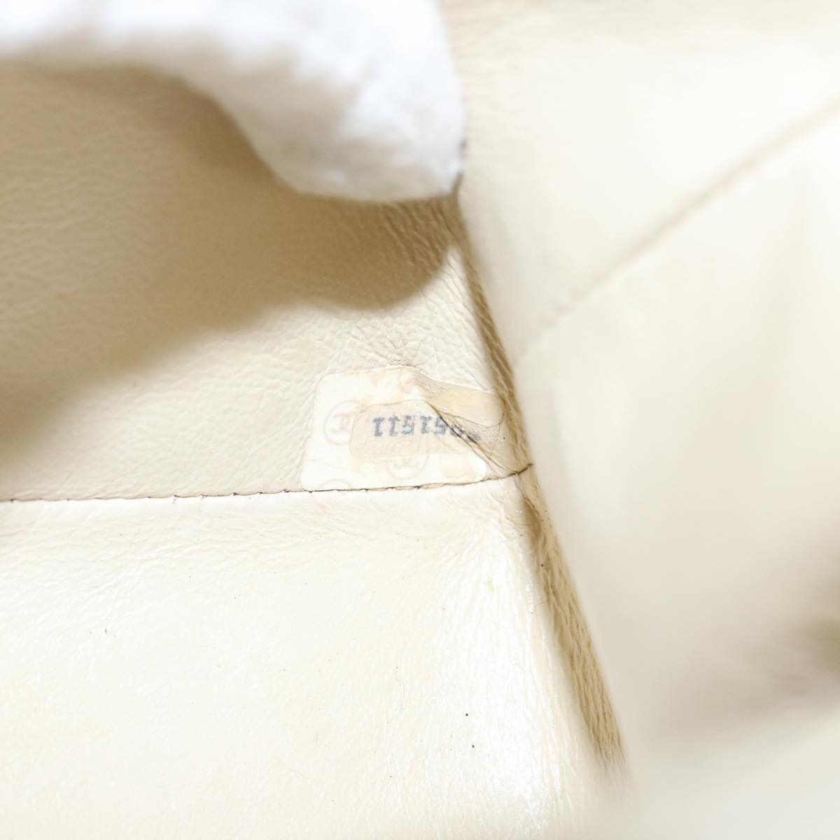 CHANEL Diana 25 Chain Shoulder Bag Lamb Skin Beige Gold CC Auth PP039