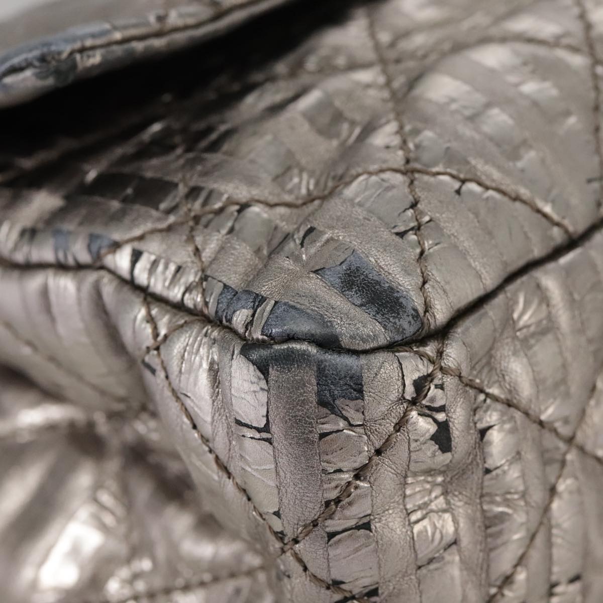 CHANEL Matelasse 25.5 Double Chain Bag Coated leather Silver tone CC Auth PP046
