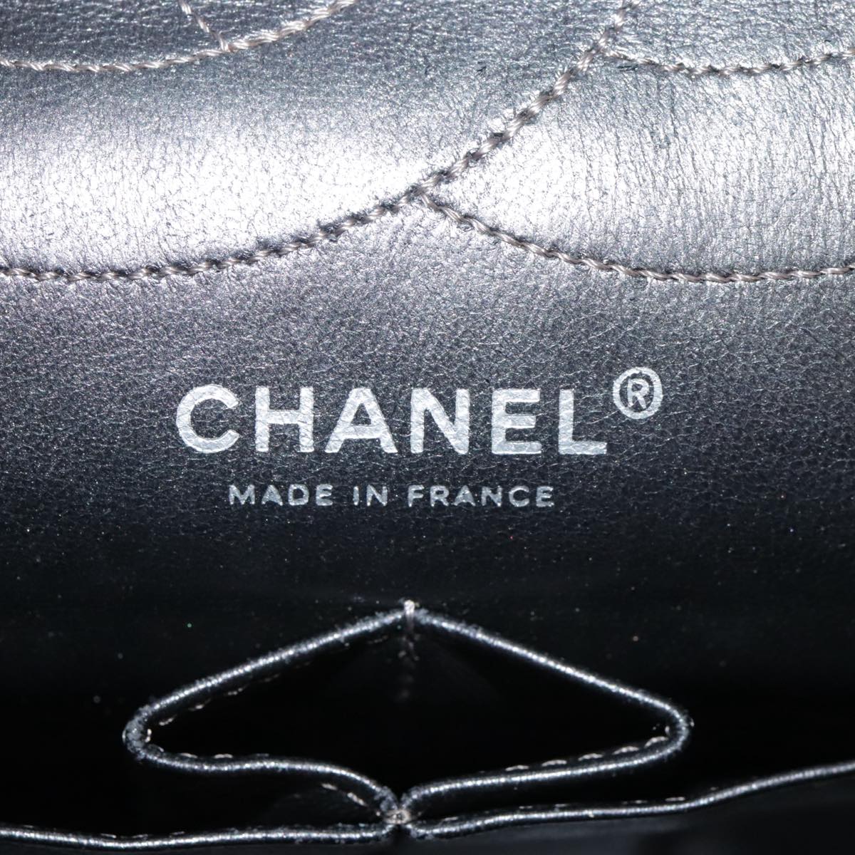 CHANEL Matelasse 25.5 Double Chain Bag Coated leather Silver tone CC Auth PP046