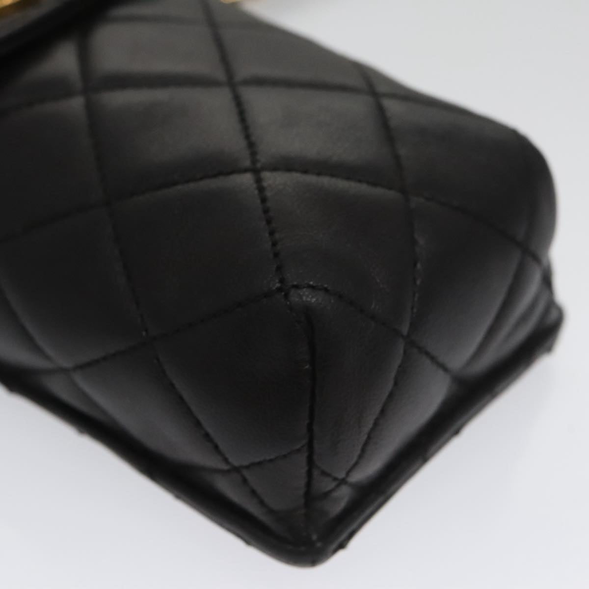 CHANEL Chain Pouch Lamb Skin Black CC Auth PP059
