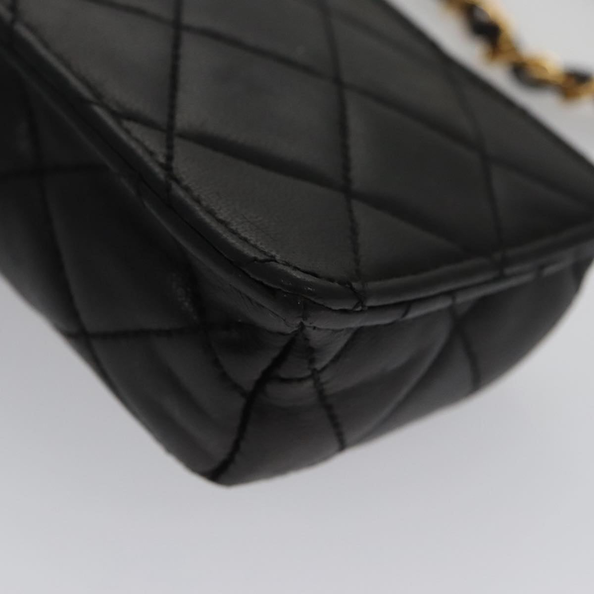 CHANEL Chain Pouch Lamb Skin Black CC Auth PP059