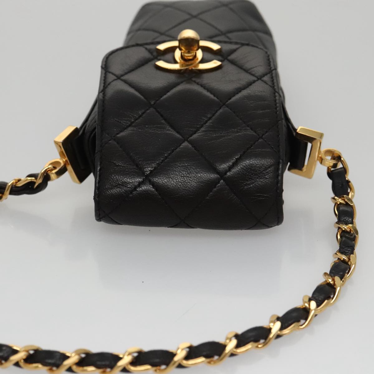 CHANEL Chain Pouch Lamb Skin Black CC Auth PP059
