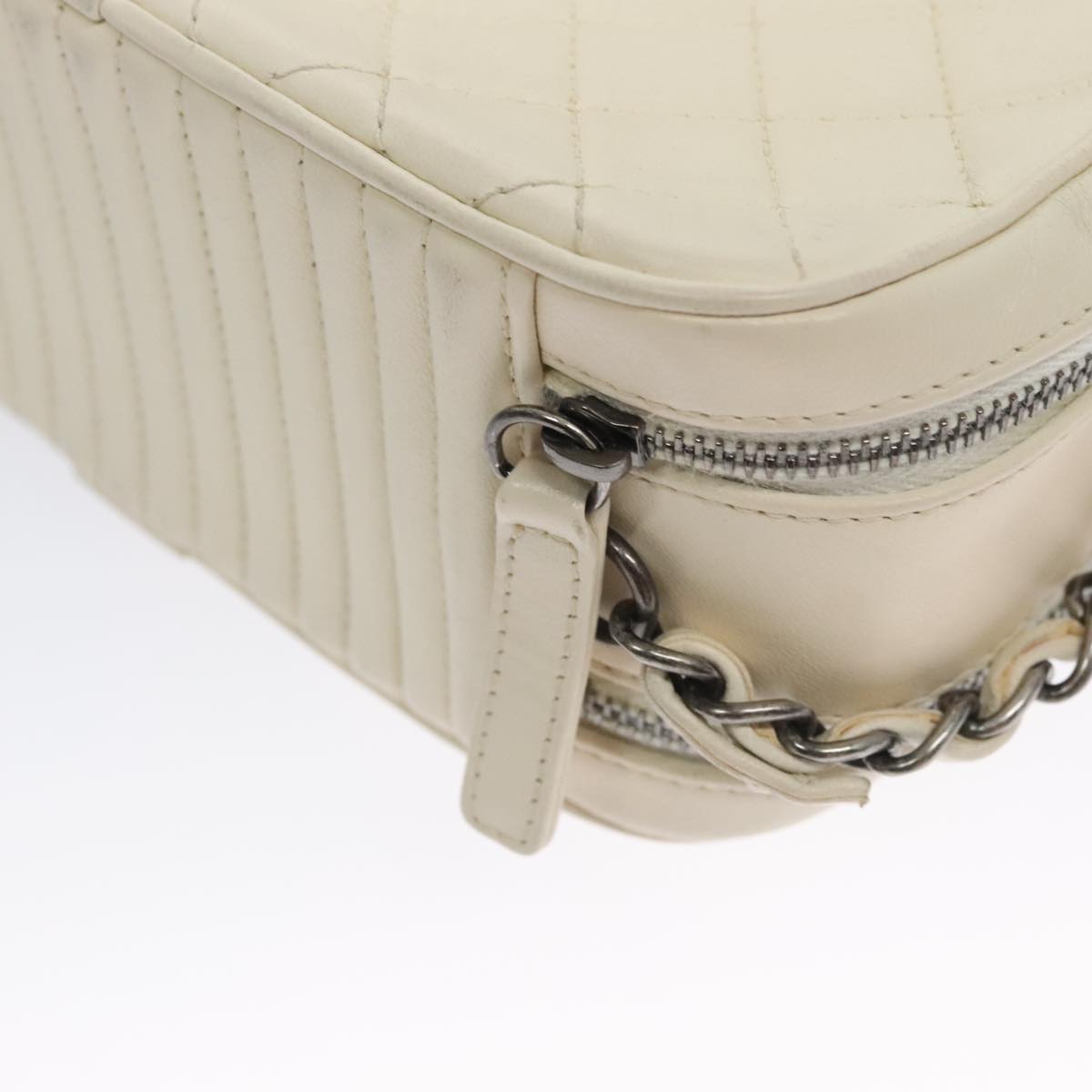 CHANEL Matelasse Chain Shoulder Bag Lamb Skin White CC Auth PP060