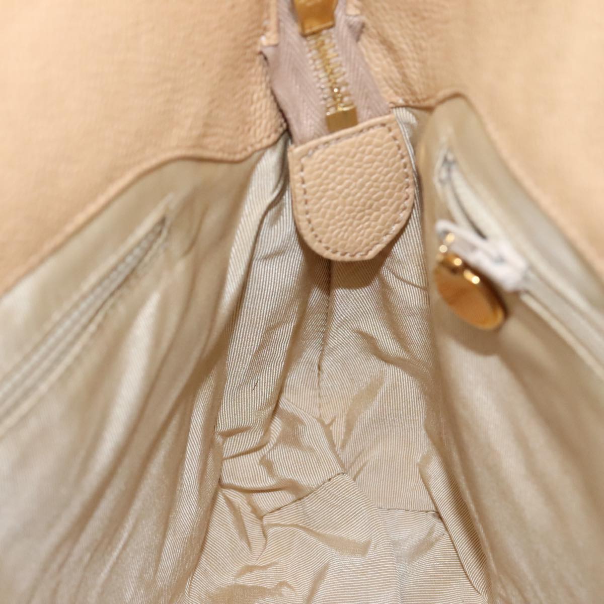 CHANEL Chain Shoulder Bag Caviar Skin Beige Gold CC Auth PP063V